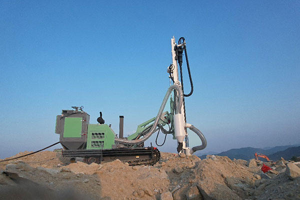 Types of DTH Drilling Rigs