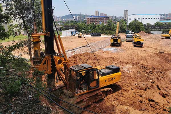 What is a Rotary Drilling Rig